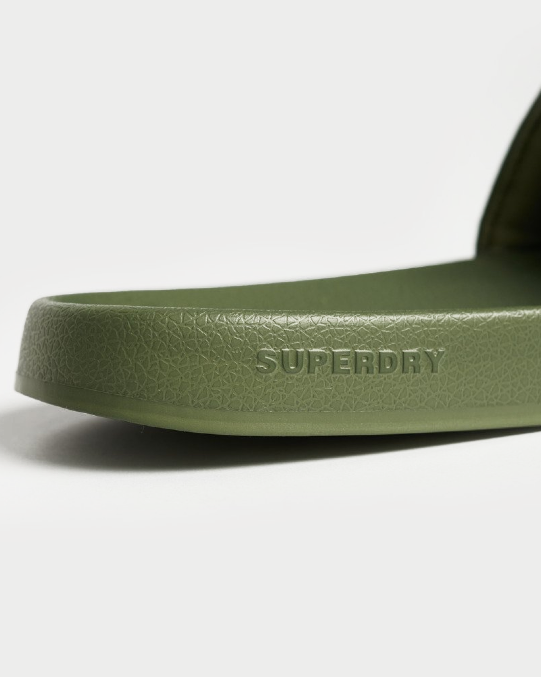 Super Dry Vegan Core Sliders In Army Green