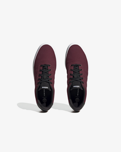 Adidas Vulc Raid3r Skateboarding Sneakers in Wine Color