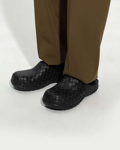 Bottega Veneta  Sabots in Woven Rubber Sandal